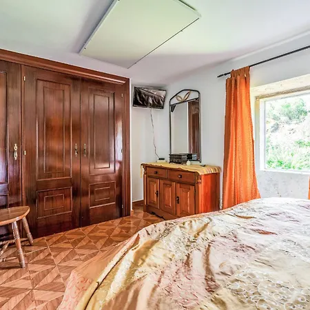 Rio Tambre By Interhome Нойя
